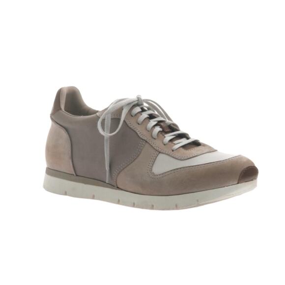 NWT! OTBT Armada Sneakers in Pecan Sz. 10 - Picture 1 of 7